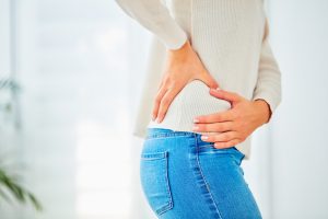 الأسباب المحتملة لألم الفخذ بعد الولادة