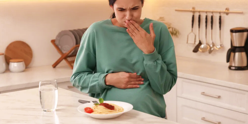 ما هي أهم الحالات التي تتطلب الحذر عند تناول مسكن الباراسيتامول؟