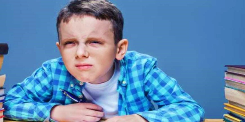 ما هي علامات قصر النظر عند الأطفال؟