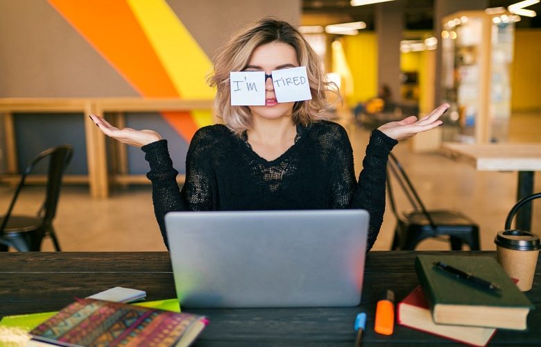 نصائح هامة لمحاولة تقليل التوتر في بيئة العمل المكتبية