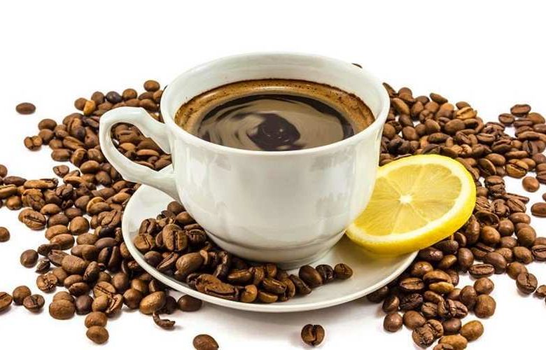 روتين شرب القهوة بالليمون.. هل يساعد حقا على إنقاص الوزن؟