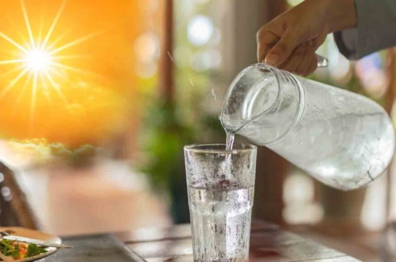 شرب الماء المثلج عقب التعرض لأشعة الشمس