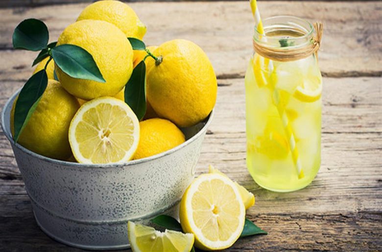 أخطاء شرب ماء الليمون