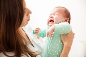 أعراض فرط إدرار الحليب لدى الطفل