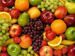 لماذا تتم التوصية بإدراج الفواكه خلال الساعة الرابعة عصرا ؟