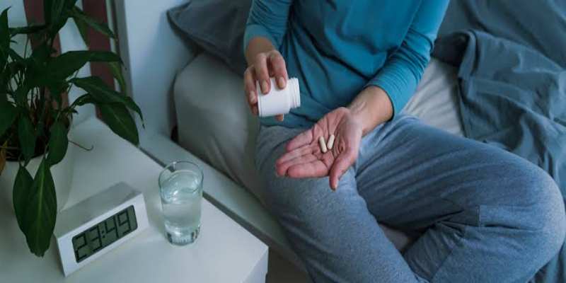 ما هي أهم الأسباب التي تجعلنا نتجنب تناول مكملات  فيتامين د في المساء؟