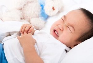 هل يمكن أن يصاب الأطفال الرضع بجرثومة المعدة؟