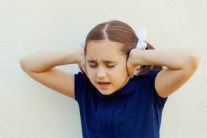 أخطاء شائعة تؤدي إلى تأخير تطور الطفل التوحدي