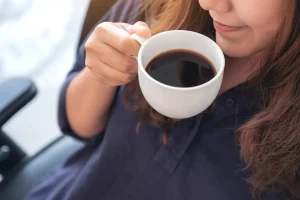 نصائح ذهبية لشرب القهوة على معدة فارغة