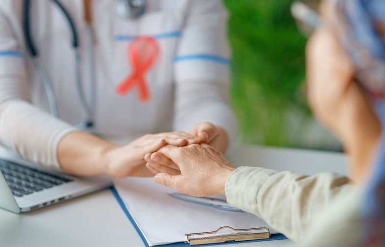 أهمية المتابعة الصحية طويلة الأمد مع متعافي السرطان