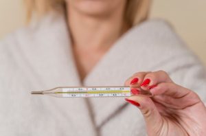 الأعراض الشائعة للحصبة لدى البالغين