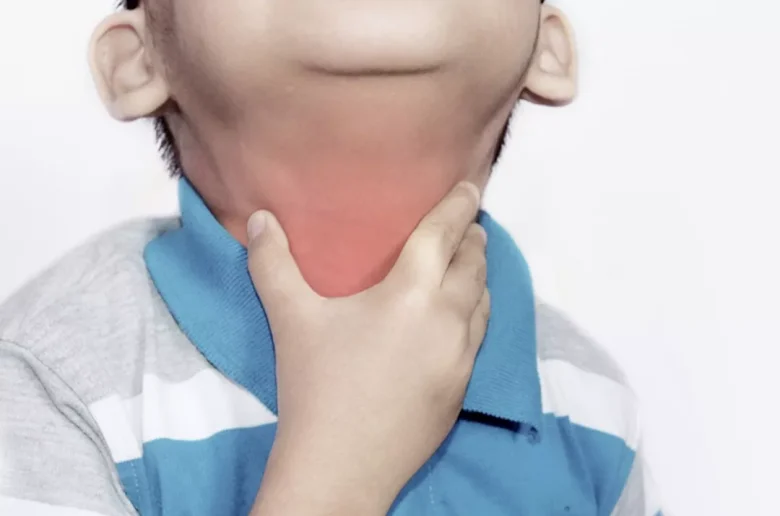 الاختناق الحنجري لدى أطفال المدارس