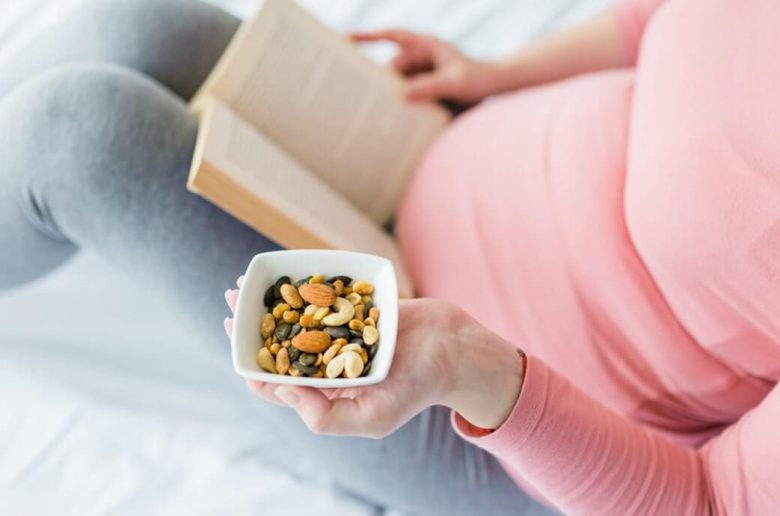 خيارات من البذور الغنية بالحديد وأوميجا 3 والكالسيوم