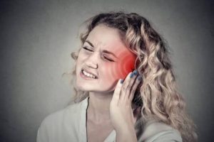 ماذا يعني ارتفاع ضغط الأذن ؟