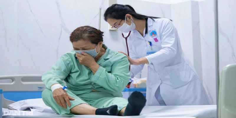متى يجب على الشخص المصاب بالإنفلونزا الذهاب إلى الطبيب؟